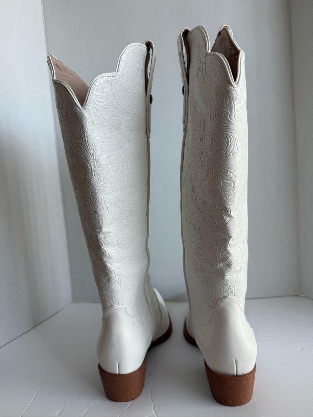 Women's Embroidered Cowboy Boots Western Under Knee Pull On Size 8.5 - Picture 3 of 7